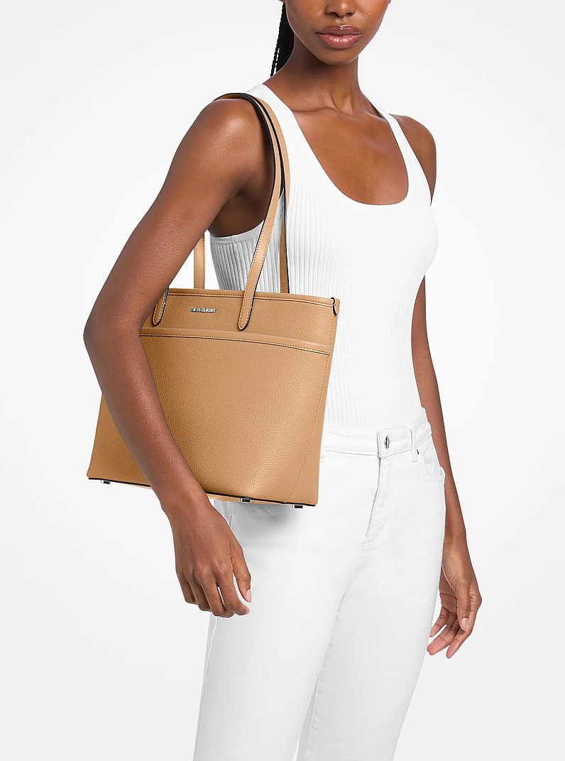 Cabas Marlowe de taille moyenne en cuir grainé à poches